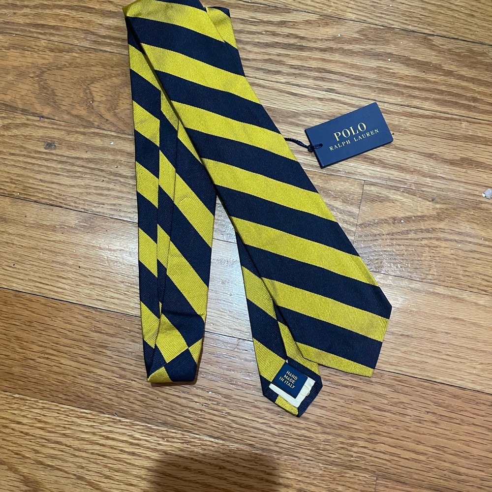 Ralph Lauren Navy and Yellow Striped Men's Tie - Picture 8 of 11